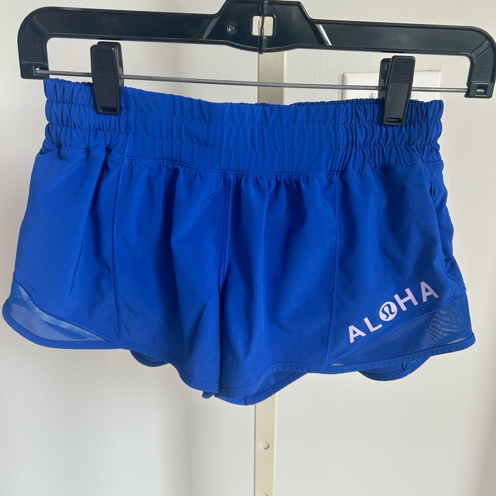 Lululemon Hottie Hot size 6 blue shorts. 2.5 inseam.